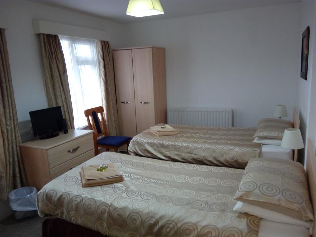 Wayside Cheer Hotel Castel Room photo